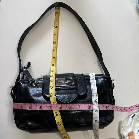 Kenneth Cole Black Genuine Leather Over the Shoulder Bag Purse - Picture 12 of 12